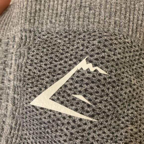 Ombré Seamless Legging | Gymshark | Grey | White - Picture 8 of 10